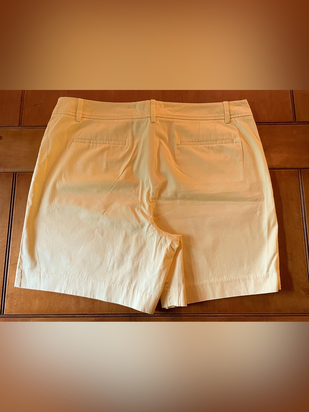 Talbots Light Yellow ‘Perfect’ Cotton Chino Shorts Size 18 - NWOT - Picture 3 of 10